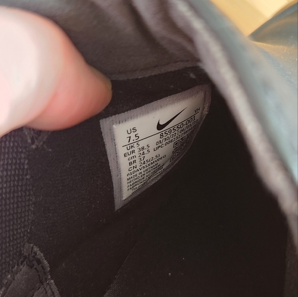 NIKE Women's Air Max Thea Mid Casual High Top Slip-On Sneaker Size 7.5 - Picture 7 of 8